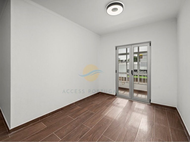Apartment for Sale in Portimão, Portimão, Portugal 14