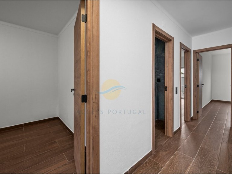 Apartment for Sale in Portimão, Portimão, Portugal 19