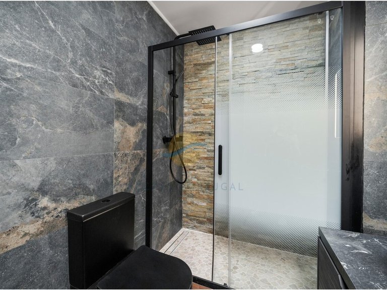 Apartment for Sale in Portimão, Portimão, Portugal 21