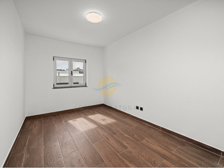 Apartment for Sale in Portimão, Portimão, Portugal 23