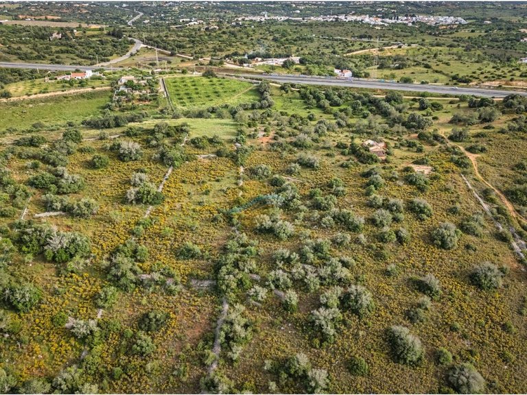 Country House for Sale in União Das Freguesias De Estômbar E Parchal, Lagoa (algarve), Portugal 16