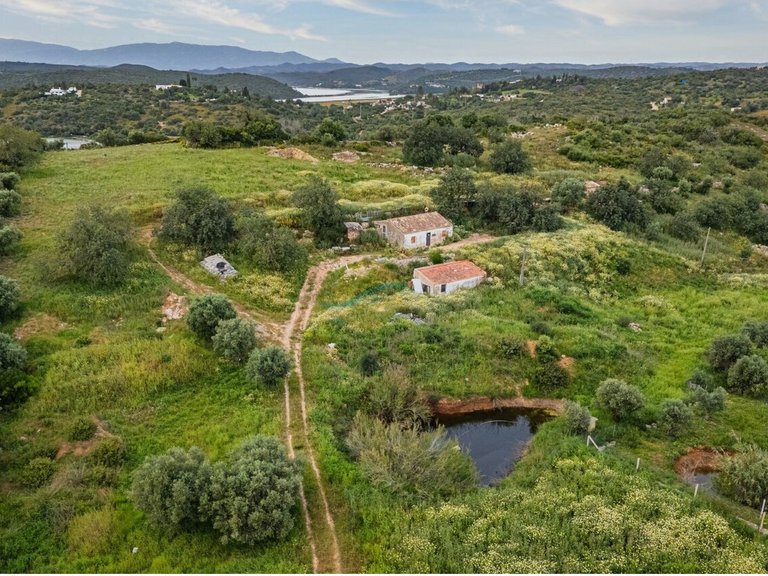 Country House for Sale in União Das Freguesias De Estômbar E Parchal, Lagoa (algarve), Portugal 20