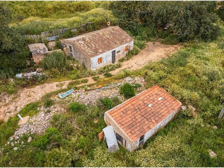 Country House for Sale in União Das Freguesias De Estômbar E Parchal, Lagoa (algarve), Portugal 7
