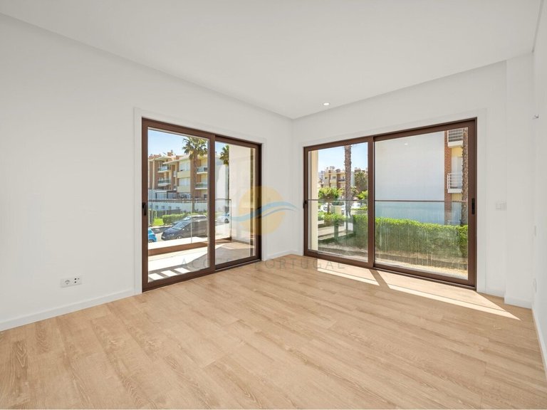 Villa for Sale in Alvor, Portimão, Portugal 26