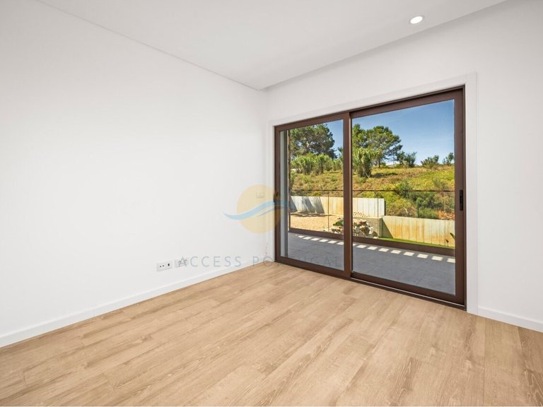 Villa for Sale in Alvor, Portimão, Portugal 38
