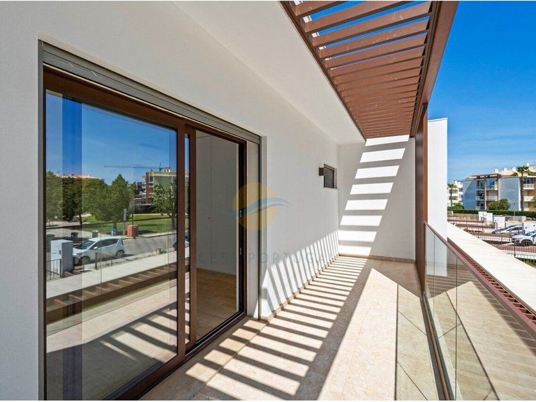 Villa for Sale in Alvor, Portimão, Portugal 30