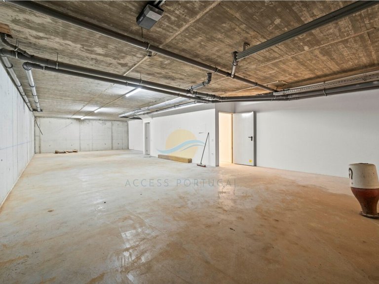 Villa for Sale in Alvor, Portimão, Portugal 50