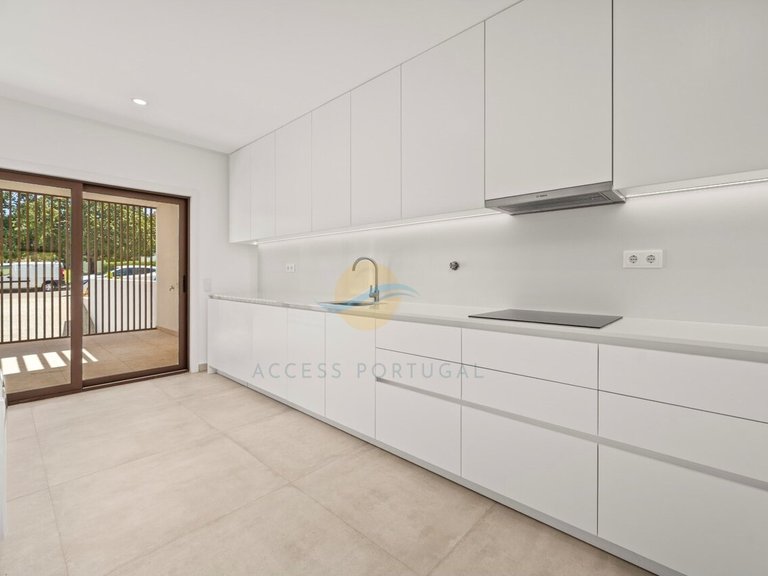 Villa for Sale in Alvor, Portimão, Portugal 21