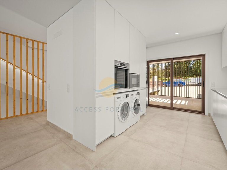 Villa for Sale in Alvor, Portimão, Portugal 22