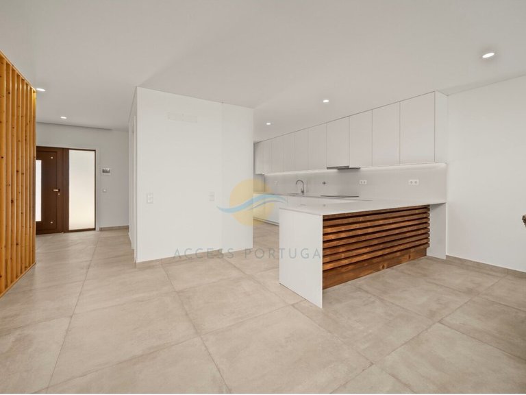 Villa for Sale in Alvor, Portimão, Portugal 19