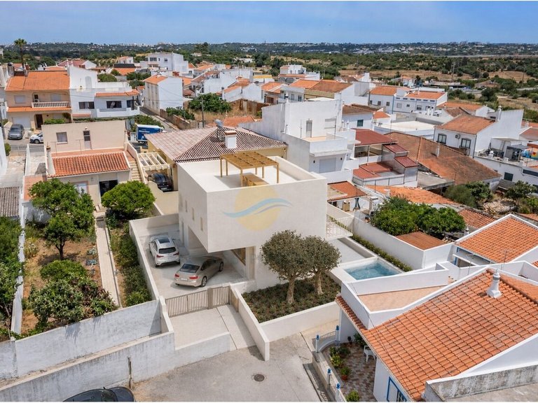 Plot for Sale in Mexilhoeira Grande, Portimão, Portugal 6