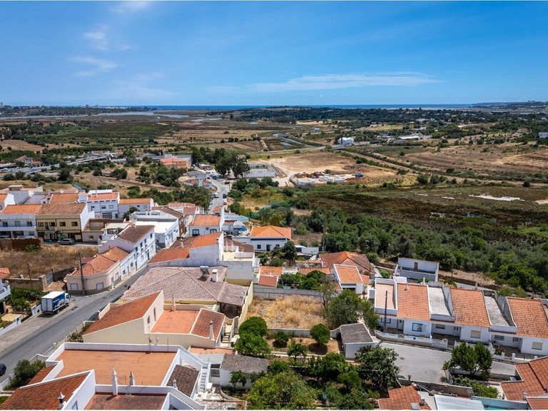 Plot for Sale in Mexilhoeira Grande, Portimão, Portugal 9