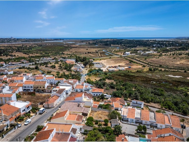 Plot for Sale in Mexilhoeira Grande, Portimão, Portugal 2