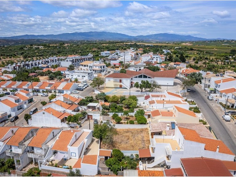 Plot for Sale in Mexilhoeira Grande, Portimão, Portugal 16