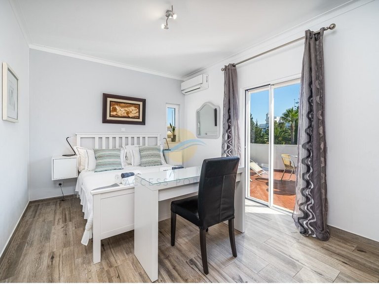 Villa for Sale in Ferragudo, Lagoa (algarve), Portugal 39
