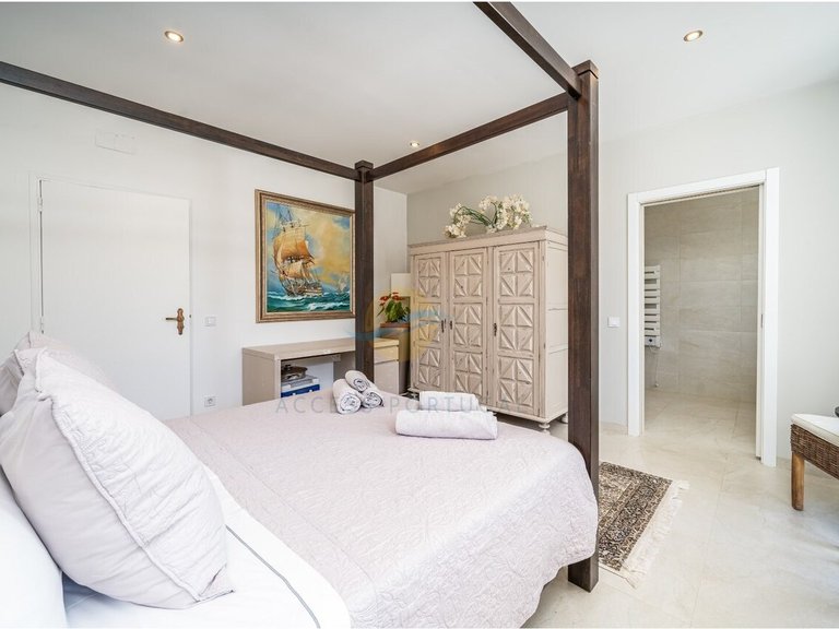 Villa for Sale in Ferragudo, Lagoa (algarve), Portugal 24