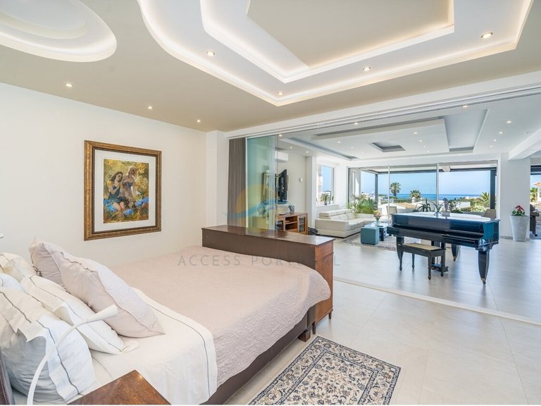 Villa for Sale in Ferragudo, Lagoa (algarve), Portugal 16