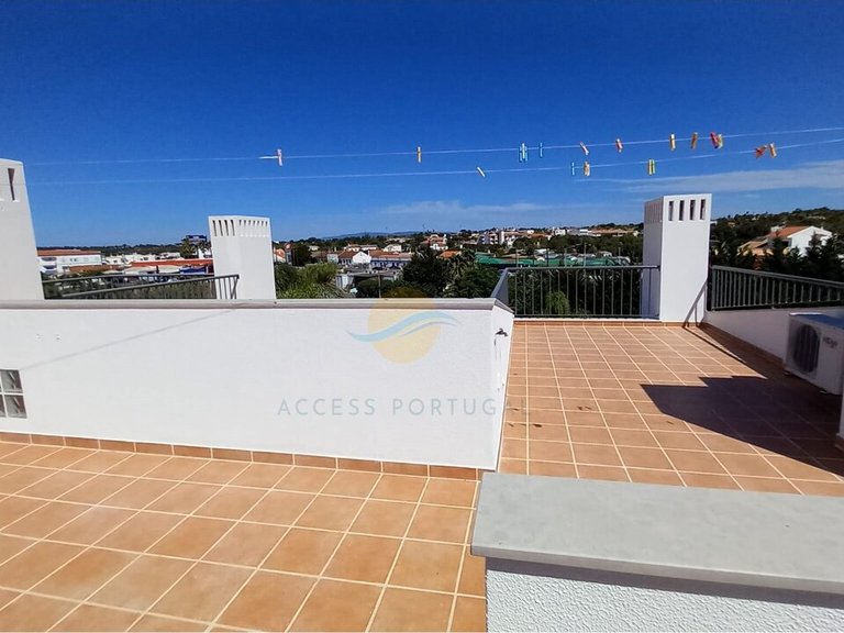 Villa for Sale in Guia, Albufeira, Portugal 33