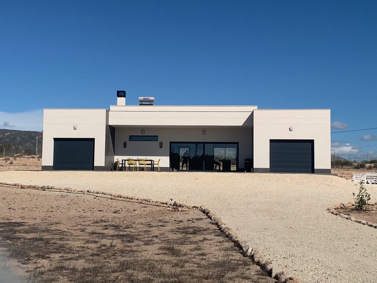 Villa for Sale in Inland Pinoso, Alicante 3