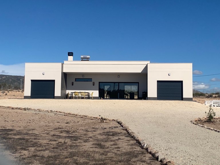 Villa for Sale in Inland Pinoso, Alicante 4