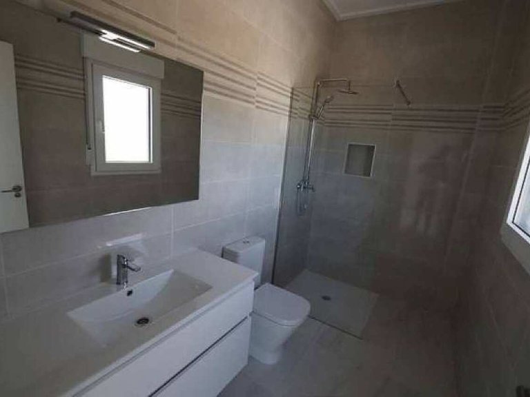 Villa for Sale in Pinoso, Alicante 3