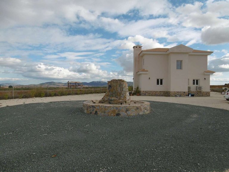 Villa for Sale in Pinoso, Alicante 38