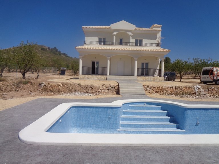 Villa for Sale in Inland Pinoso, Alicante 41