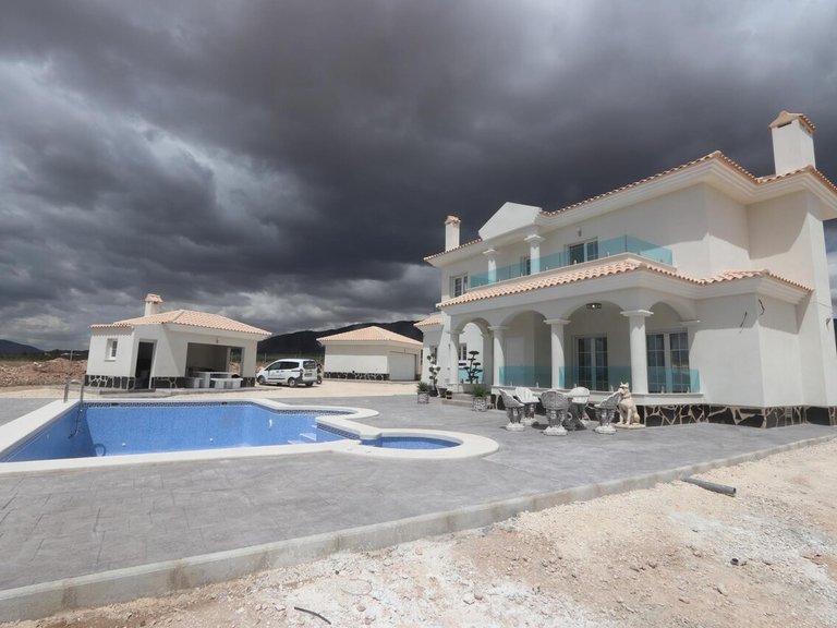 Villa for Sale in Inland Pinoso, Alicante 13