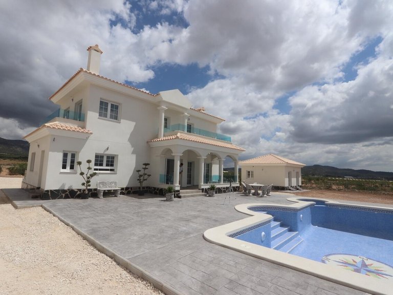 Villa for Sale in Inland Pinoso, Alicante 38