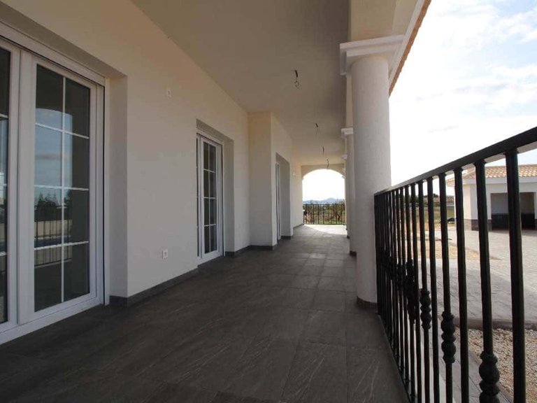 Villa for Sale in Inland Pinoso, Alicante 2