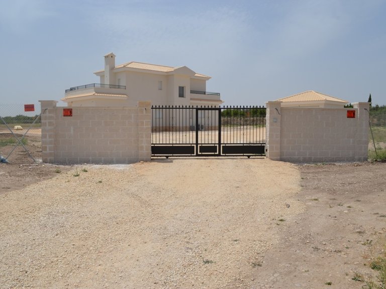 Villa for Sale in Inland Pinoso, Alicante 2