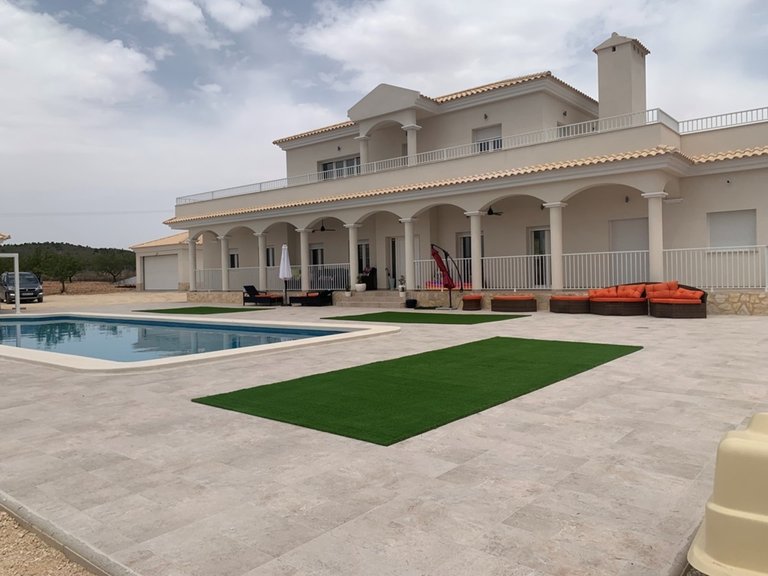 Villa for Sale in Inland Pinoso, Alicante 5