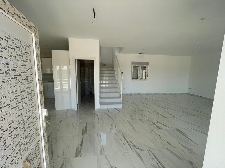 Villa for Sale in Inland Pinoso, Alicante 12