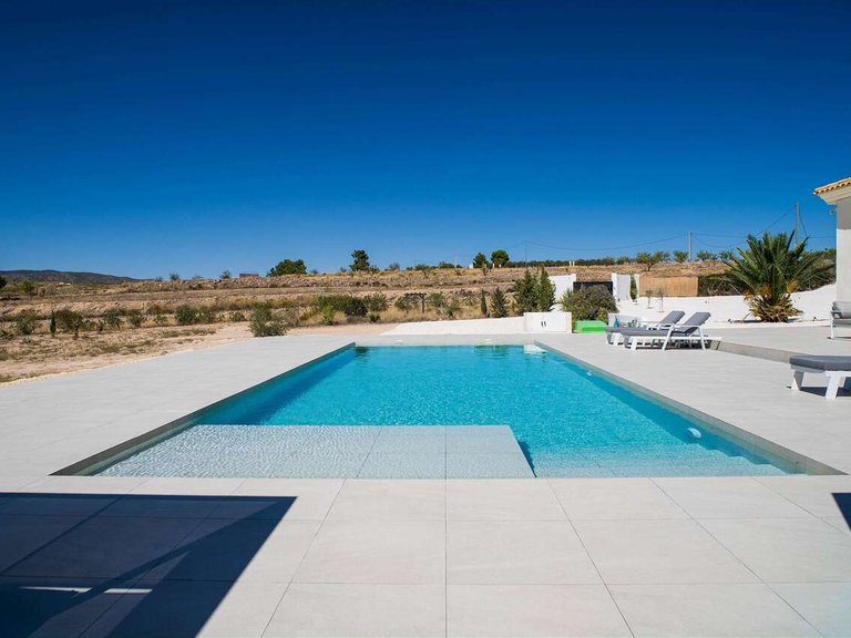 Villa for Sale in Inland Pinoso, Alicante 32