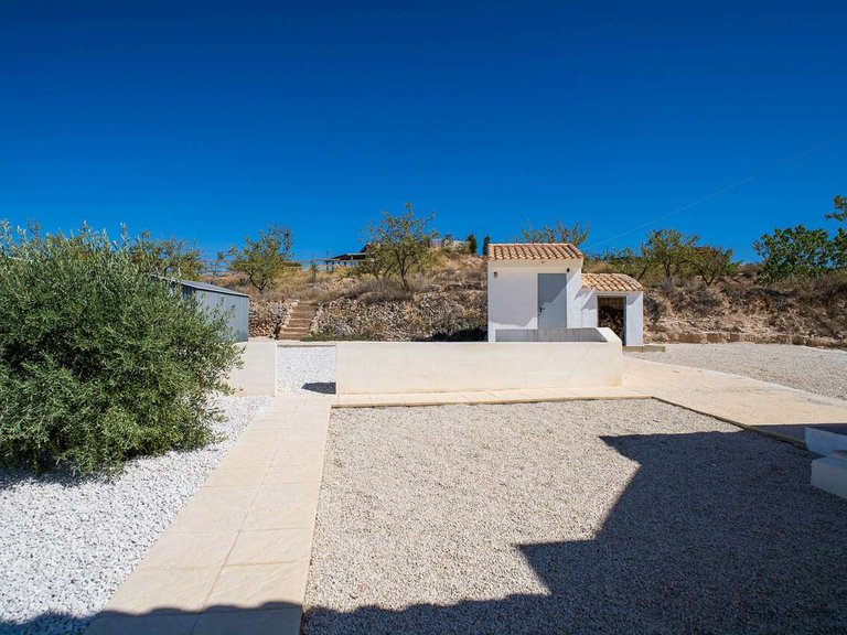 Villa for Sale in Inland Pinoso, Alicante 41