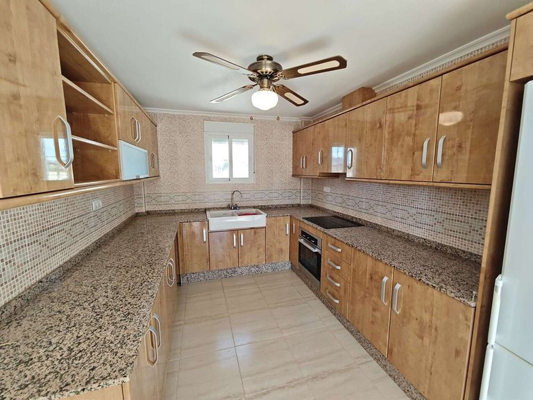 Villa for Sale in Inland Pinoso, Alicante 18