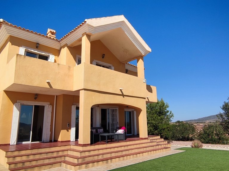 Villa for Sale in Inland Pinoso, Alicante 6