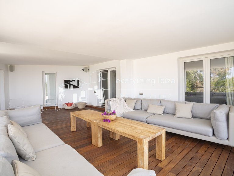 Villa for Sale in Cala Salada, Ibiza 19