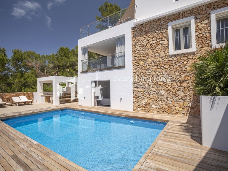 Villa for Sale in Cala Salada, Ibiza 5