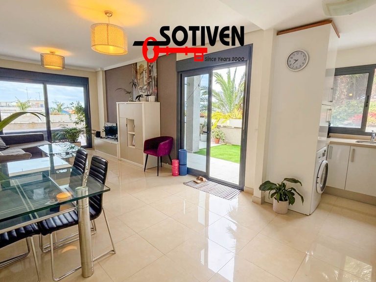 Apartment for Sale in Adeje, Sta.cruz Tener. 10