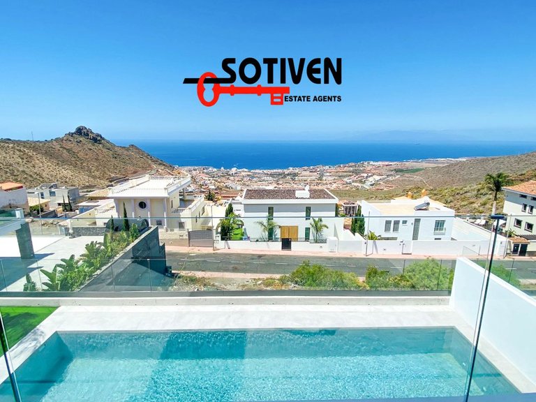 Villa for Rent in Adeje, Sta.cruz Tener. 10
