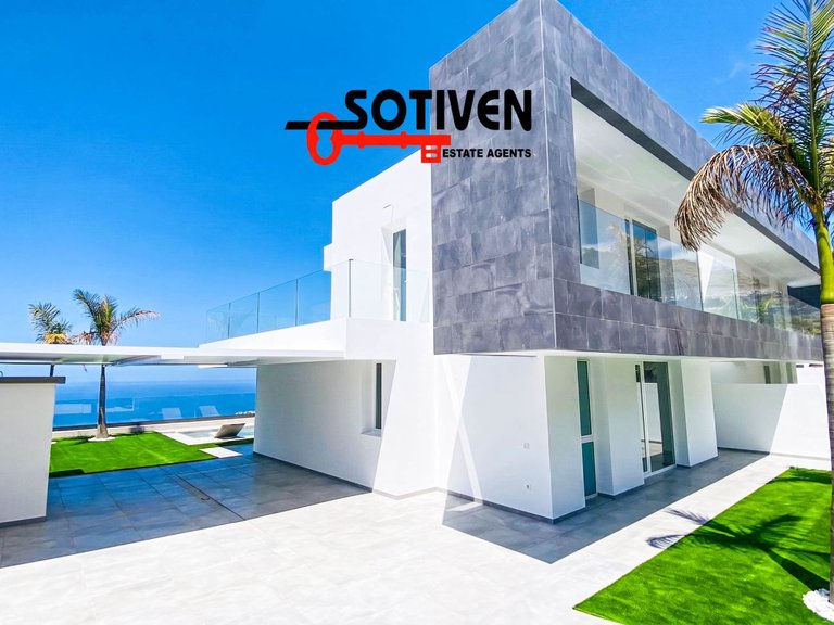 Villa for Rent in Adeje, Sta.cruz Tener. 5