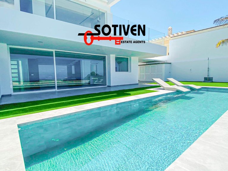 Villa for Rent in Adeje, Sta.cruz Tener. 4