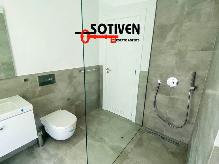 Villa for Rent in Adeje, Sta.cruz Tener. 18