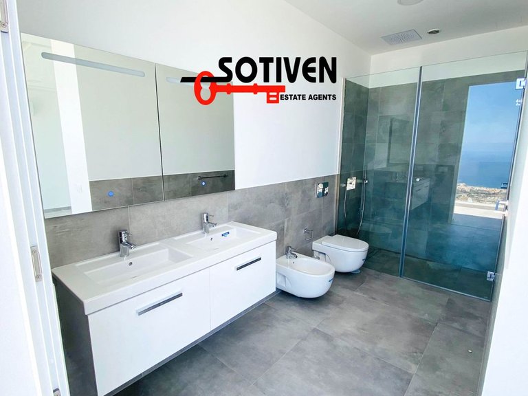 Villa for Rent in Adeje, Sta.cruz Tener. 17