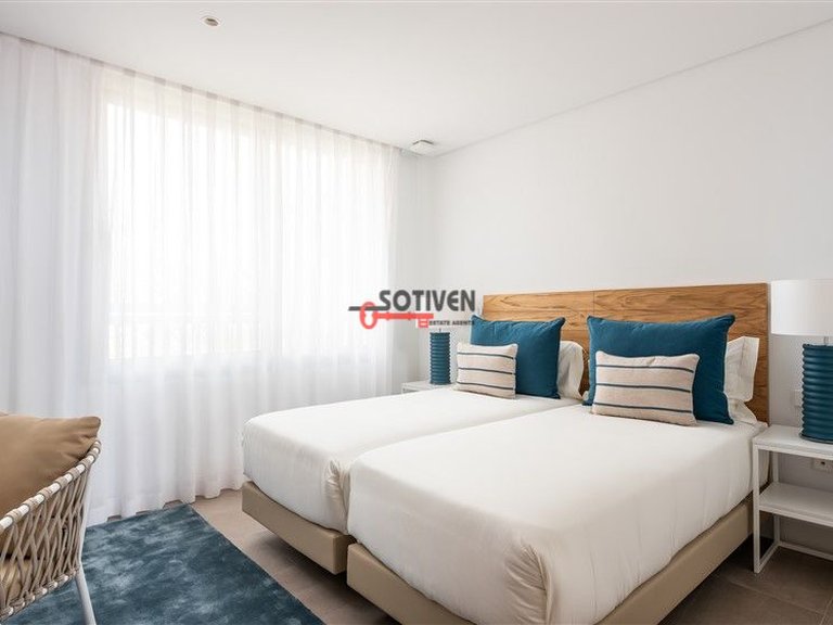 Apartment for Sale in Guía De Isora, Sta.cruz Tener. 25