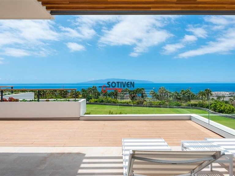 Apartment for Sale in Guía De Isora, Sta.cruz Tener. 3