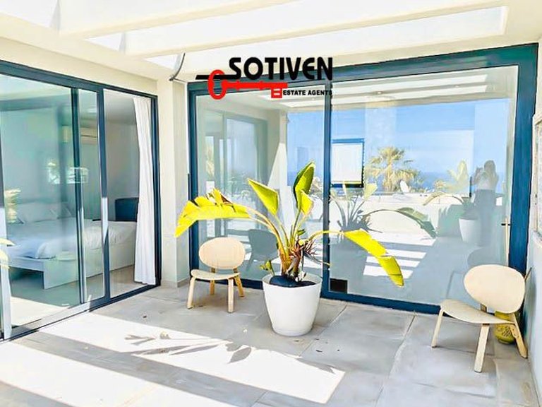 Villa for Sale in Adeje, Sta.cruz Tener. 5