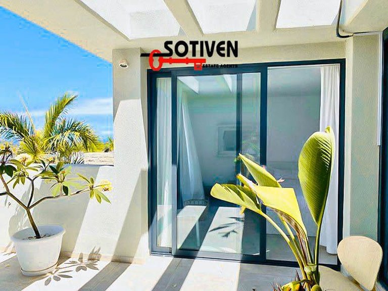 Villa for Sale in Adeje, Sta.cruz Tener. 8