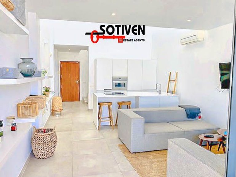 Villa for Sale in Adeje, Sta.cruz Tener. 12